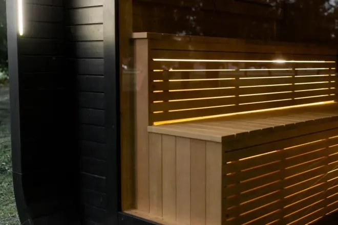 A VIP Lux szauna padjai rejtett LED-fénnyel